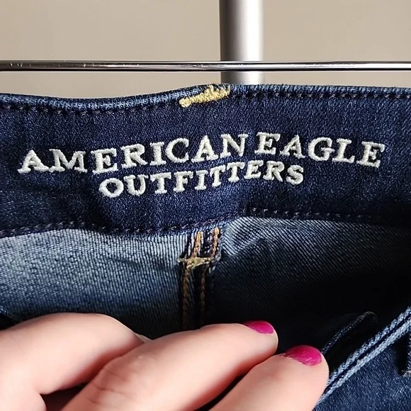 "A.E.O." Jean Shorts 💙 - Picture 4 of 9